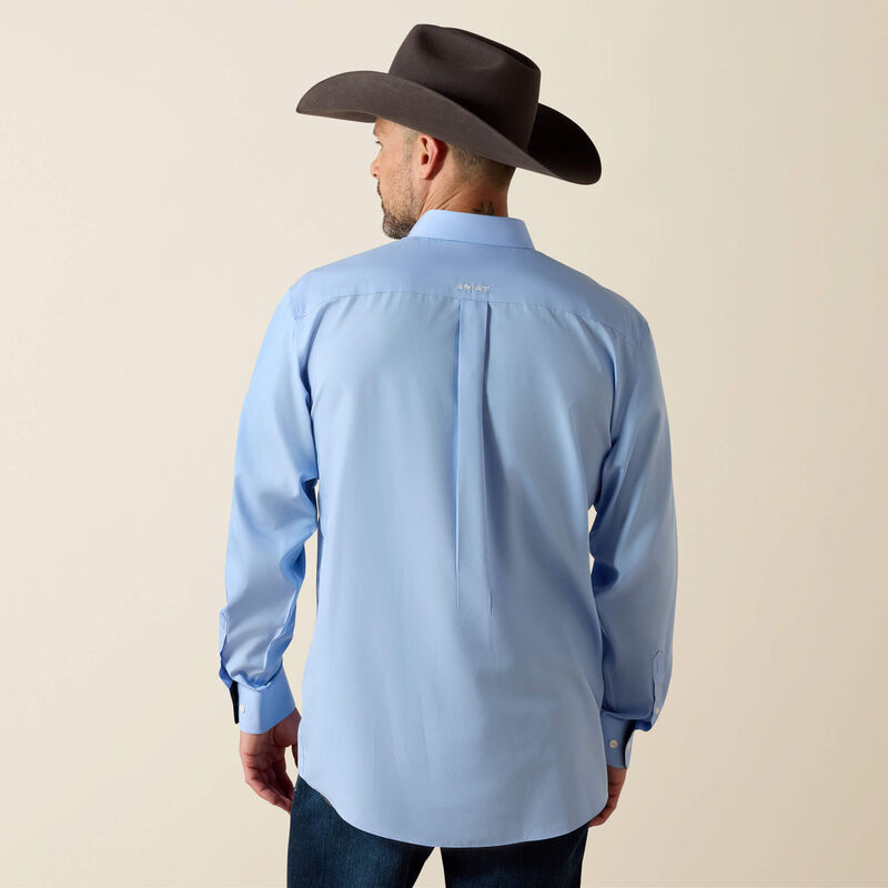 ARIAT  Wrinkle Free Solid Classic Fit Shirt LIGHT BLUE