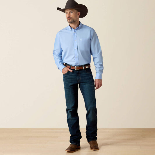 ARIAT  Wrinkle Free Solid Classic Fit Shirt LIGHT BLUE
