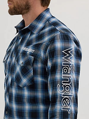 WRANGLER Men's Logo Long Sleeve Button Down Plaid Black Ocean