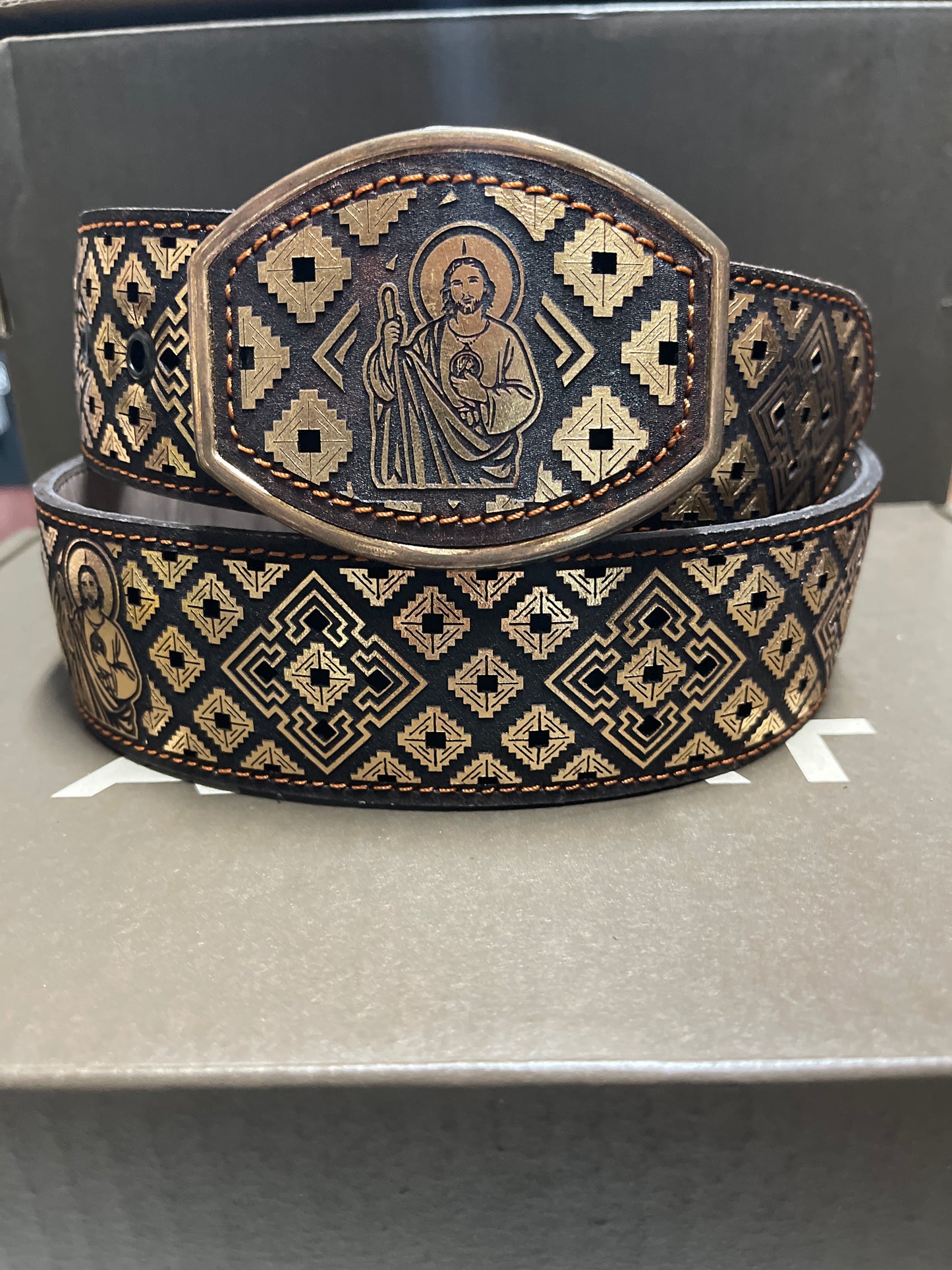 MENS BELT GOLD SANJUDAS