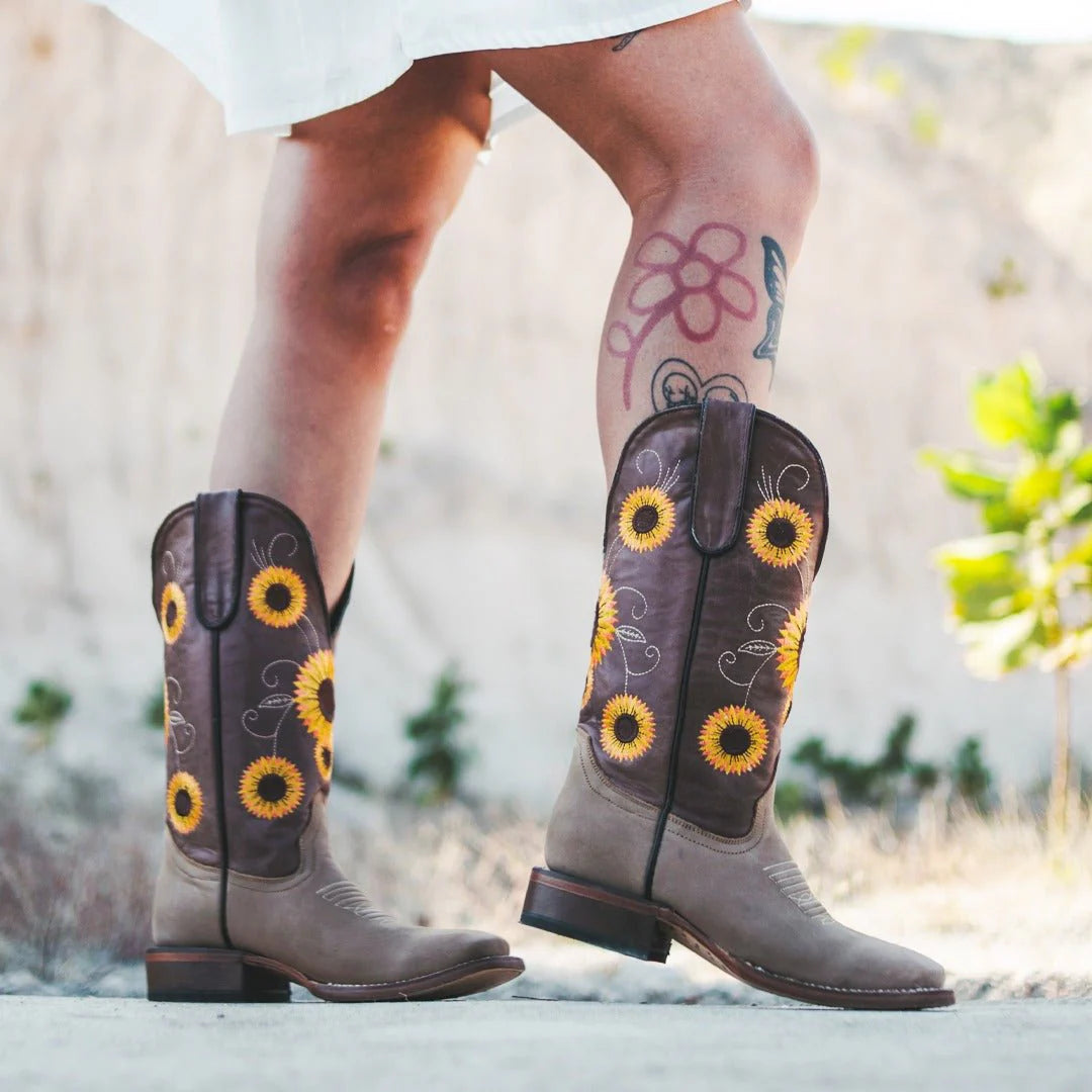 Tanner Mark - Women's Crazy Brown w/ sunflower embroidery